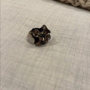Silpada  sterling silver flower ring